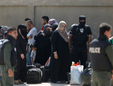 Συρία: Εκκένωση της συνοικίας αλ-Βάιρ της Χομς από αντάρτες - Πολλοί παραδίνονται στο καθεστώς (φωτό)